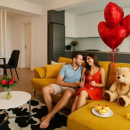 Vanda - Park-View Apartment With Private Balcony Bukarest Exterior foto