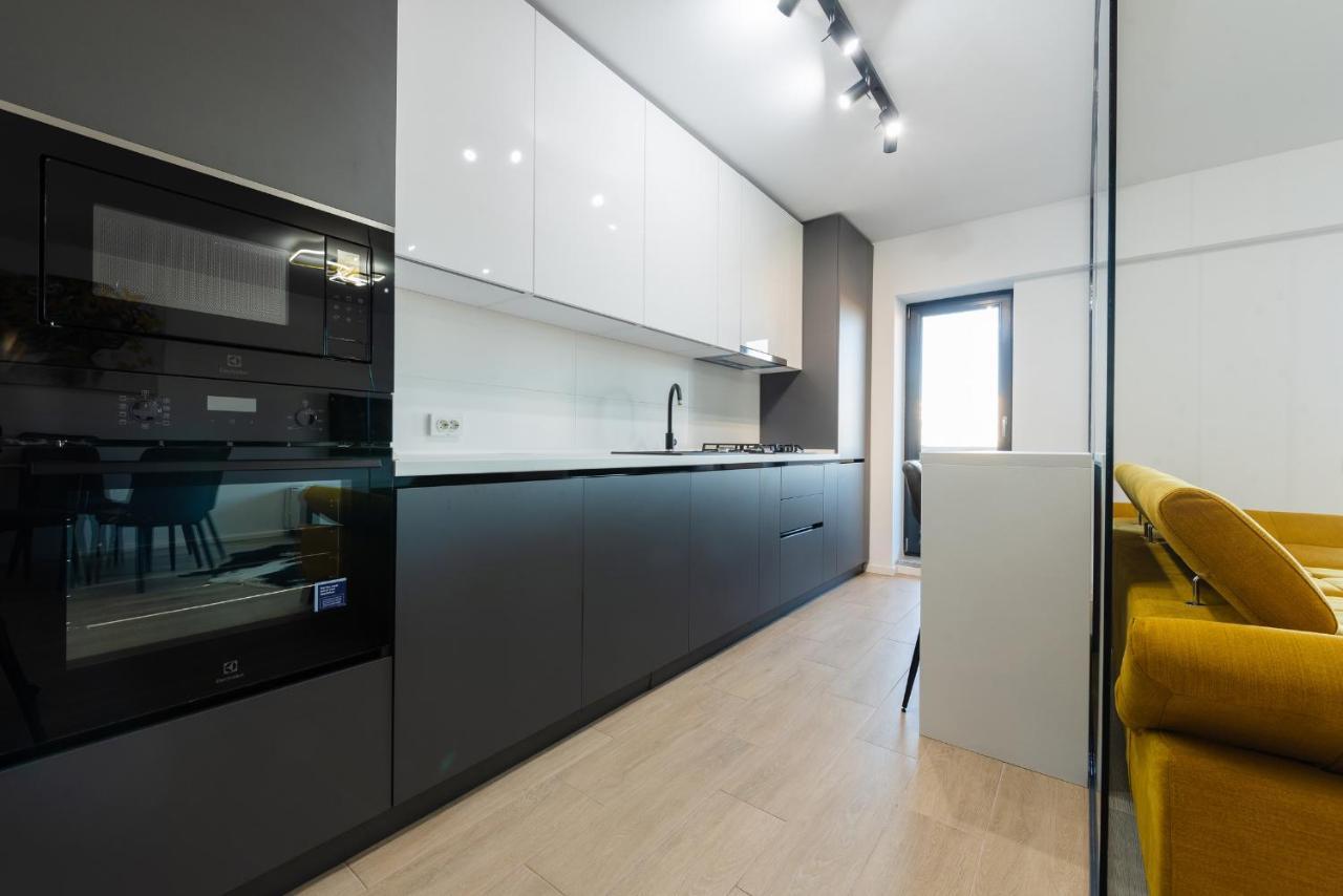 Vanda - Park-View Apartment With Private Balcony Bukarest Exterior foto
